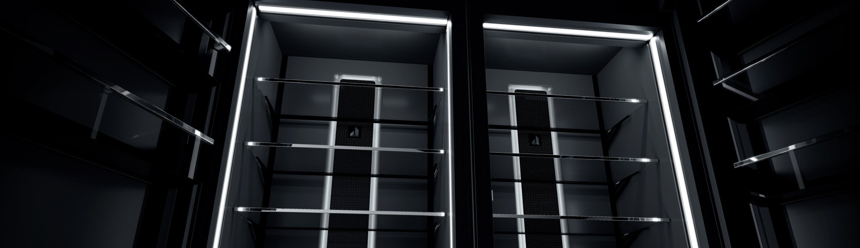 A pair of open columns.